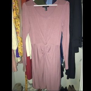 NEVER WORN- Long sleeve knot dress